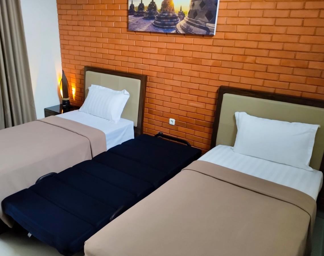 Omah Watu Homestay Yogyakarta Exteriör bild