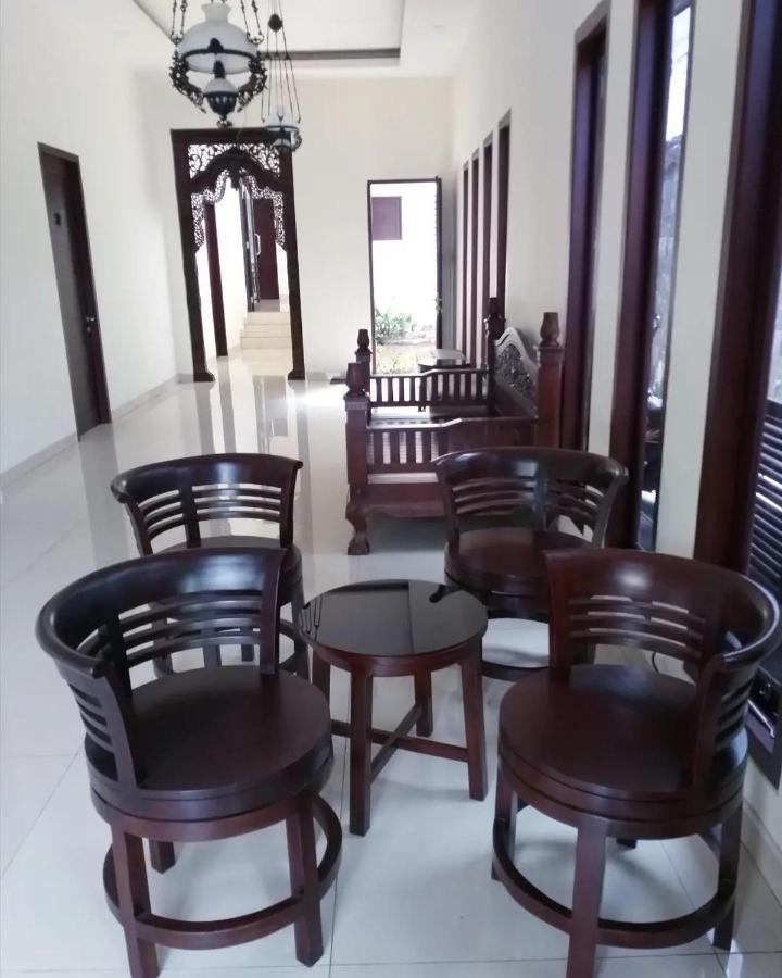 Omah Watu Homestay Yogyakarta Exteriör bild